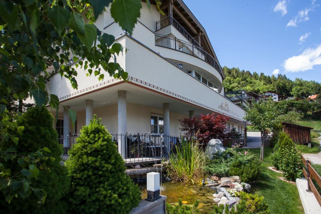 Alpenapart Ladis Ehemals Alpenapart Alexander Inklusive Sommer Bergbahnticket Екстериор снимка